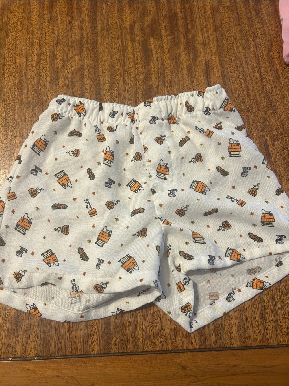 Peanuts White Halloween print Shorts